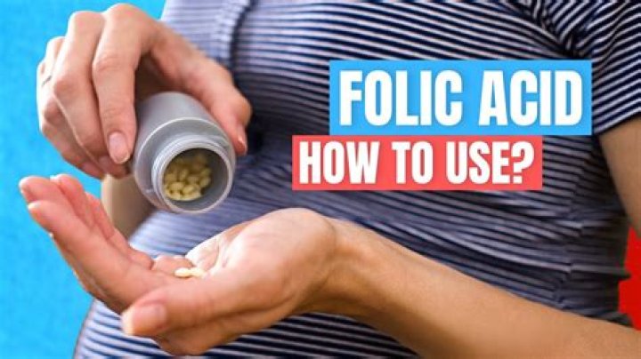 Can folic acid be given by injection?